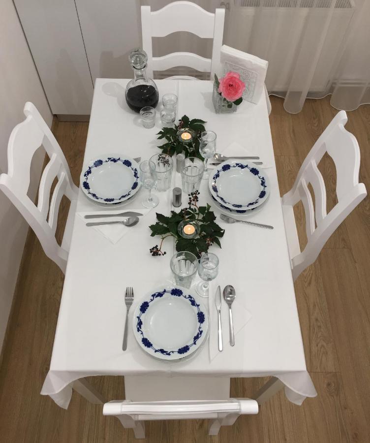 Daniela'S Apartaments ซิวิโชอารา ภายนอก รูปภาพ
